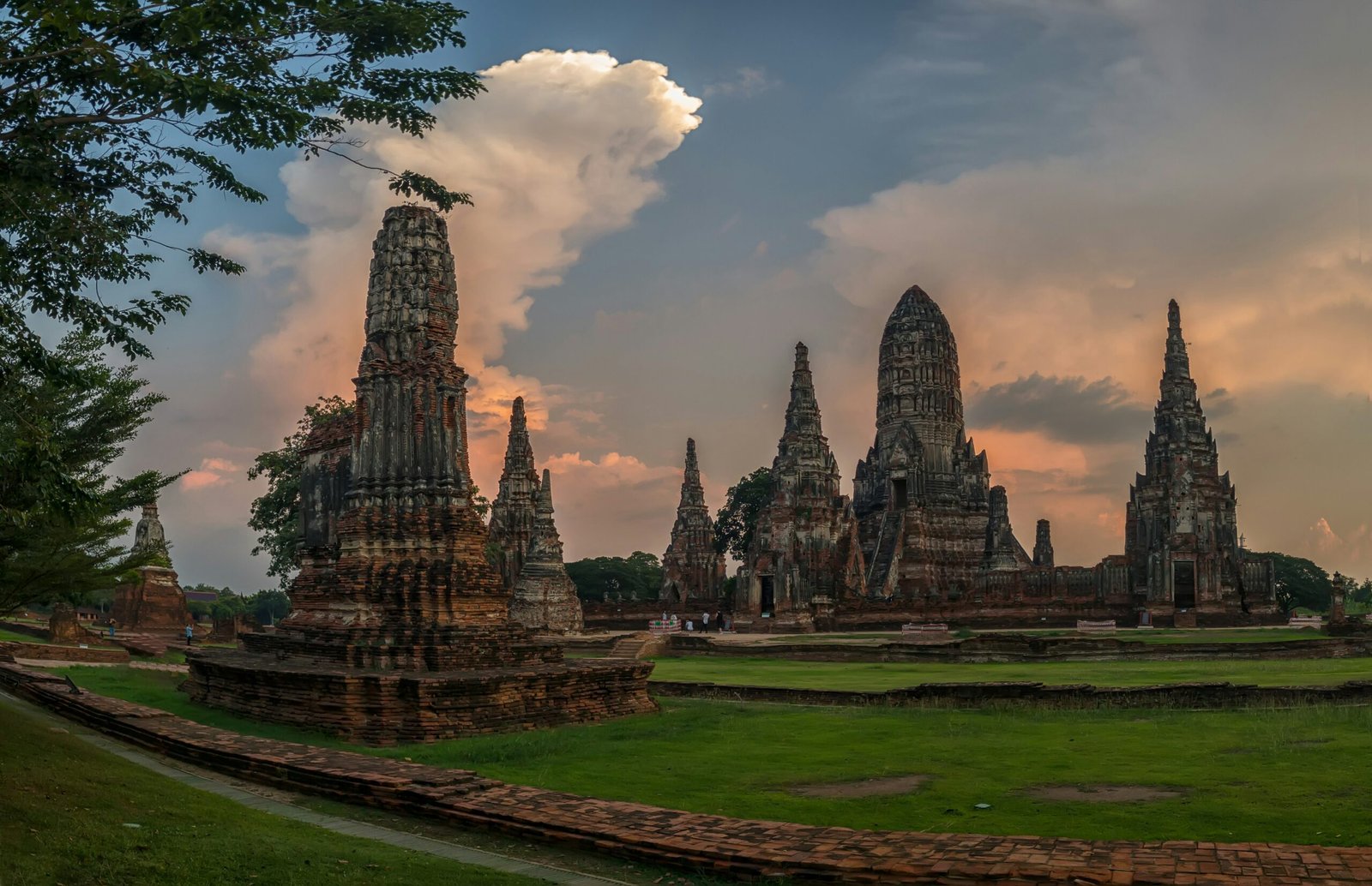 Train to Chiang Mai: A Thailand Luxury Train Journey | Marée & Meridian