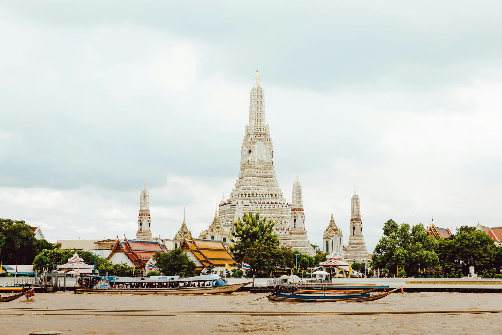 Train to Chiang Mai: A Thailand Luxury Train Journey | Marée & Meridian